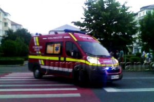 ULTIMĂ ORĂ: Femeie găsită moartă în apartament de pompieri