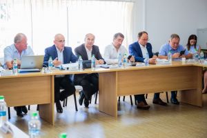 Reabilitarea clădirilor publice ar putea primi finanţare prin POR