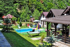 Comportarea TURIŞTILOR în SPAŢIILE DE CAZARE