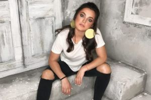 Alexia Eram o copiază pe Inna! Cât au dat cele două pe un costum de baie