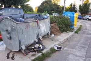 Bacău: Municipalitatea sancţionează operatorul de salubritate