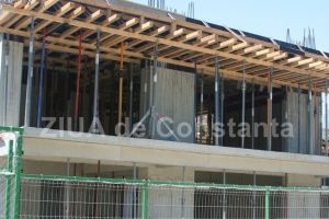 Bloc de locuinte in apropierea lacului Siutghiol. Cine sunt proprietarii (document)