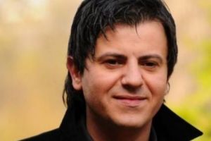 SCANDAL la o petrecere. Un CELEBRU cântăreţ de muzică populară a RUINAT totul deşi la MIJLOC erau foarte mulţi BANI  