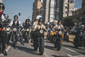 Prima editie a Distinguished Gentlemen’s Ride la Timisoara.  Eveniment caritabil pe motociclete