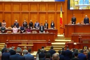 Anul acesta, parlamentarii au muncit, în medie, 10 zile pe lună