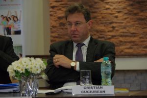 Directorii de şcoli şi adjuncţii lor sunt în plină evaluare