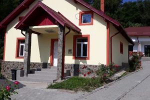 Comuna Sălătrucu – După plecarea tinerilor, viitorul satului e sumbru