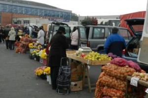 Se redeschide piaţa volantă de la Sala Sporturilor