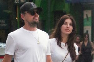 Fotografii exclusive cu Leonardo DiCaprio şi iubita de 21 de ani. Momentele surprinse în mare