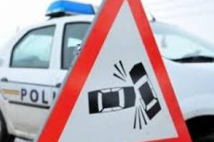Accident cu 2 victime pe Calea Floreşti. Patru autoturisme au fost avariate