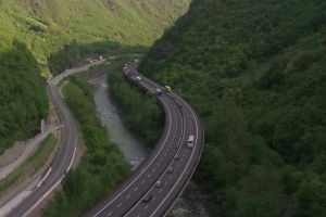 Ministrul Transporturilor, Lucian Şova: Autostrada Sibiu – Piteşti ar putea fi terminată, în varianta „optimist-moderată”, în anul 2023