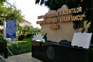 Un elev de la Şcoala agenţilor Poliţiei de Frontieră din Oradea, diagnosticat cu virusul West Nile