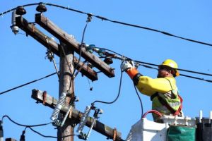 O firma din Cluj, cu actionariat ungar si austriac, va livra cabluri electrice catre CN APM Constanta (document)  