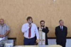 În lipsă de bani pentru reparaţii, liceele tehnologice din Caransebeş învaţă să aibă răbdare