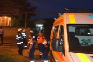 TRAGEDIE. Tânără de 30 de ani, găsită spânzurată în Mărtineşti