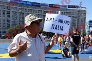 Mesajul EMOȚIONANT al unui tânăr pentru românii din DIASPORA care vor PROTESTA. „Nu mergem să facem SCANDAL”