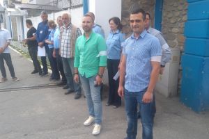 Salariaţi ai Penitenciarului Târgu-Jiu, în grevă japoneză!