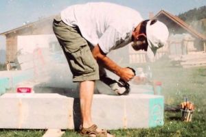 Bornele care vor marca în BN ”drumul care uneşte”, inscripţionate în campusul Tăşuleasa (FOTO)