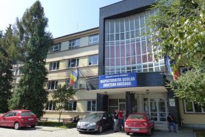 Posturi de conducere vacante în şcolile din judeţ. ...