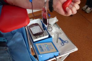 Interdicţie la donarea de sânge pentru cei care vin din Italia, Grecia, Ungaria şi Serbia, ...