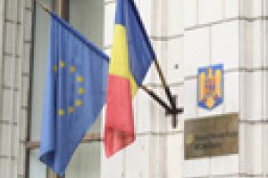 Situatiile financiare ale firmelor private si ale institutiilor publice sunt disponibile pe data.gov.ro