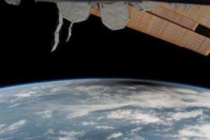 Astronautul NASA, Leland Melvin, RECUNOAŞTE că a văzut un extraterestru dar nu în SPAŢIU sau pe PÂMÂNT, ci pe NAVA SPAŢIALĂ