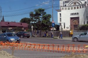 Au început lucrările la sensurile giratorii din Șerbăneşti