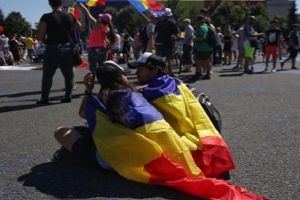 La Bucureşti a început marele miting anti-PSD