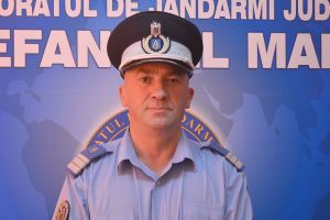 Un jandarm aflat în timpul liber a prins un tâlhar în Centrul Bacăului