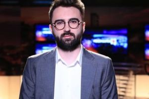 Vedeta TVR Ionuţ Cristache, fugărit de Poliţie până în curtea televiziunii. Conducea având permisul suspendat