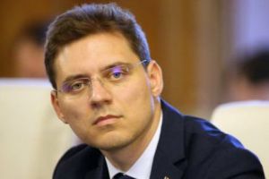 Un ministru PSD a trăit nouă ani în străinătate şi s-a întors în România