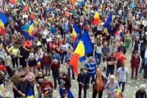 MITING DIASPORĂ: Ambasadorul SUA, în Piaţa Victoriei 