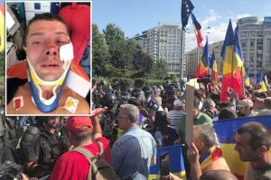 Se reaprinde flacăra protestelor: Un orădean, rănit de jandarmi la mitingul diasporei. Sute de orădeni au ieşit în stradă (FOTO / VIDEO)