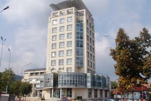 Mai sunt 14 zile în care romanii pot cumpăra titluri de stat Tezaur – ediţia CENTENAR