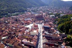 Festivalul Ziua Multiculturalităţii reuneşte în Piaţa Sfatului reprezentanţi din 26 de ţări din afara UE