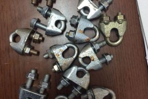 Bunuri de peste 10.000 de lei, furate din Parcul de aventură ”Cocoş”. Hoţii, depistaţi de poliţişti (FOTO)