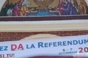 Bannerele Episcopiei Caransebeş împotriva căsătoriilor homosexuale, declarate ilegale de primarul Borcean!