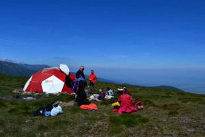 La graniţa Gorjului, Primul refugiu ecologic de supravieţuire montană se montează în acest weekend