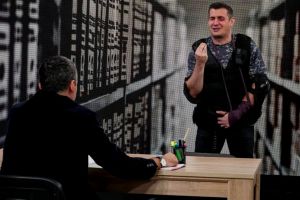 Dragoş Pătraru, despre referendumul pentru familie. „Poporul vă iubeşte iscusit conducător! Votăm DA la orice ce spuneţi dumneavoastră! Glumeam, Livache”