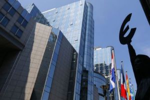 Cine distruge mitul ieşirii României din UE. Nu este nevoie de ROEXIT