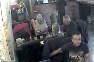 VIDEO EXCLUSIV – Baia Mare: Hot filmat in timp ce buzunarea un elvetian