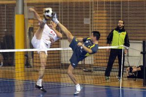 Reprezentativa de futnet (fotbal-tenis) a României întâlneşte Slovacia sâmbătă, la Salonta