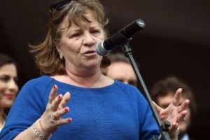 După semi-eşecul atacului politic, UE taie fondurile pentru România