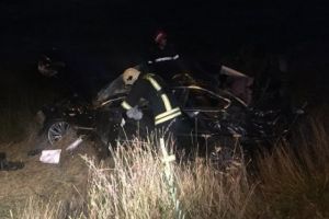 Maşină răsturnată la Mioveni, trei persoane rănite