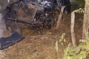 Accident cu cinci răniţi la Vaideeni. Motivul pentru care poliţiştii nu au aflat cine era la volan