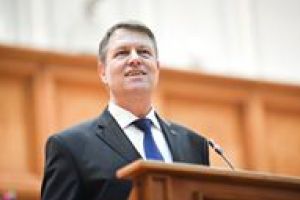 Preşedintele Klaus Iohannis a promulgat, vineri, legea privind distribuţia de asigurări