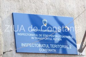 Sute de autovehicule destinate transportului elevilor, verificate de inspectorii ISCTR  