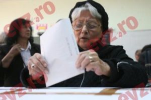 Referendum pentru familie. S-a aflat la ce oră votează Traian Băsescu. Live text