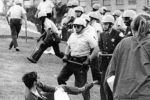 Ceauşescu vs SUA. Stenograme INCENDIARE: „Republica Democrată Vietnam ar dori ca să aibă cît mai puţini intermediari. Întotdeauna intermediarii mai încurcă lucrurile”