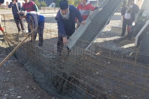 Monument de 15 tone şi 7,5 metri înălţime, ridicat în memoria eroilor de la Cornu Luncii